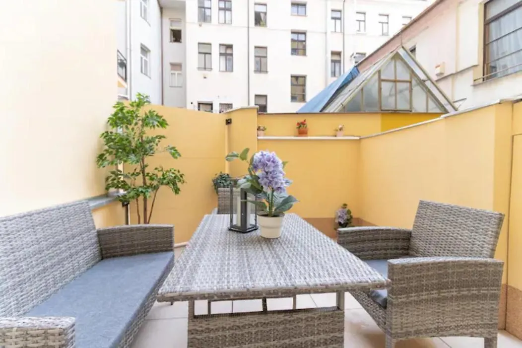 Favorite Apartment In The Center Of Prague 1 0*,
